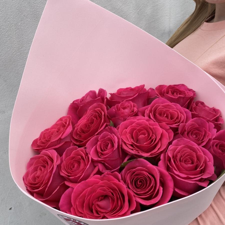 Букеты из розовых роз 70 см (Эквадор) артикул букета  24024tol