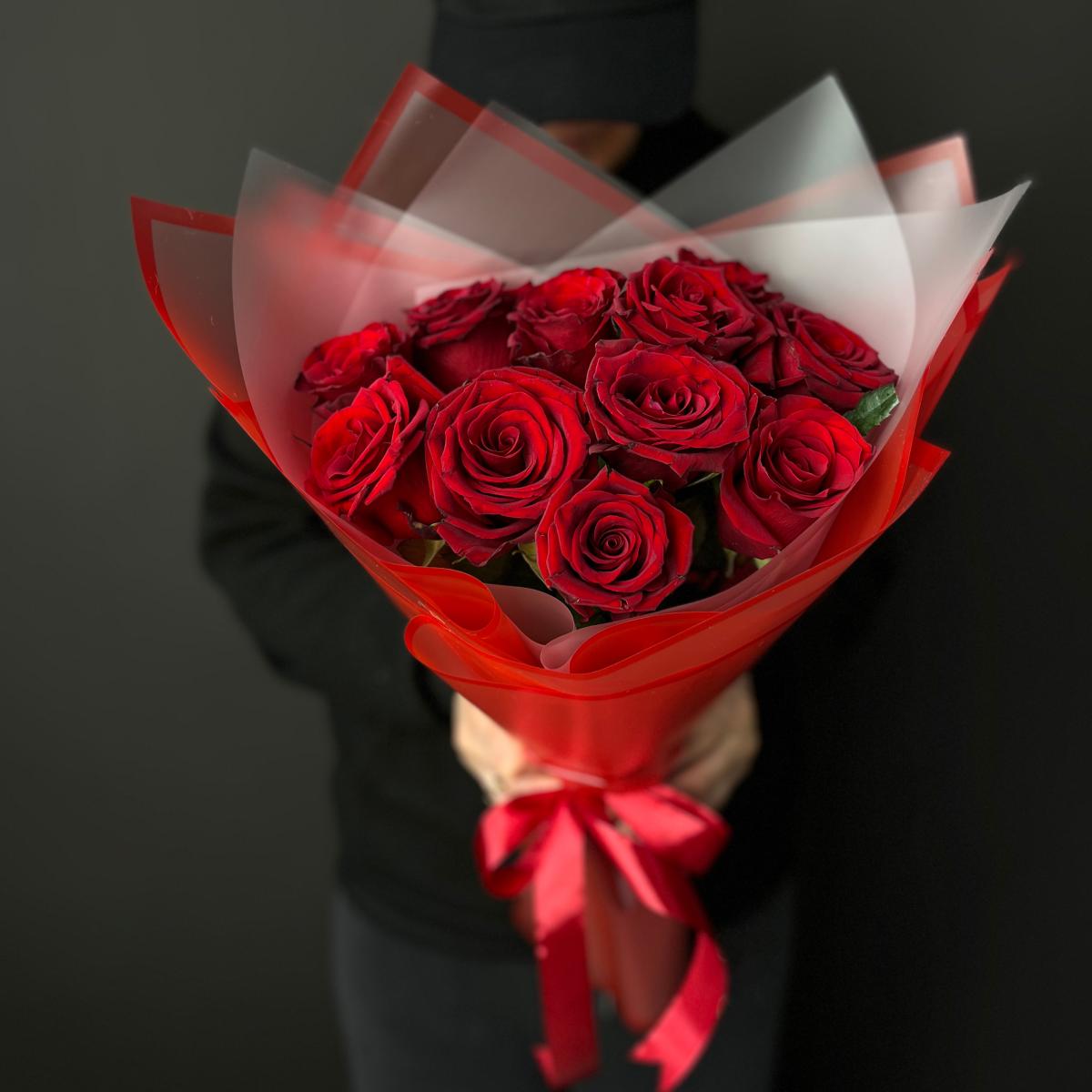 Композиция из красных роз 40 см